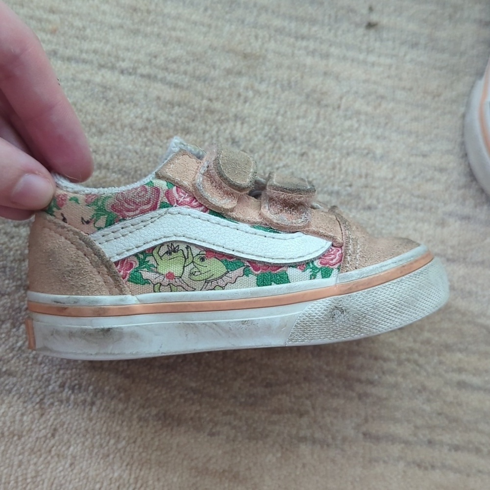 Size 4 Toddler Vans - Picture 3 of 6
